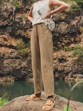 ATHLETA Farallon Crop Pants  Big Sur Brown Women's Medium Tall